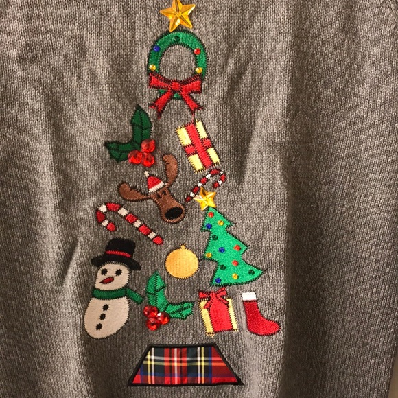 Karen Scott NWT 3-D L/S Gray Holiday Sweater - Picture 2 of 5